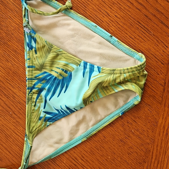 NWOT Victoria Secret Tropical Bikini - Picture 2 of 5